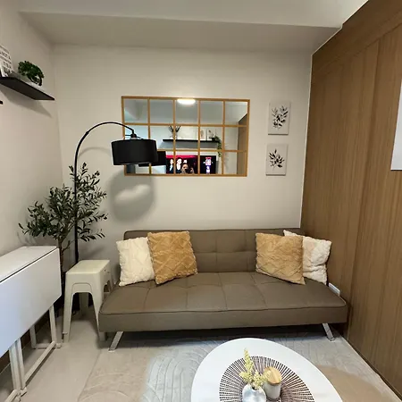 Pirmesuites - Red Residences Makati