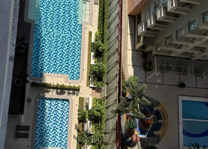 Aparthotel Pirmesuites - Red Residences Makati