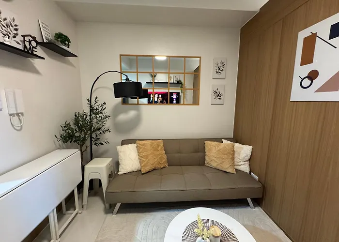 Pirmesuites - Red Residences Makati Aparthotel Manila