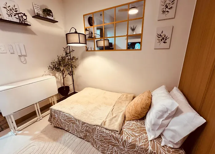 Aparthotel Pirmesuites - Red Residences Makati *